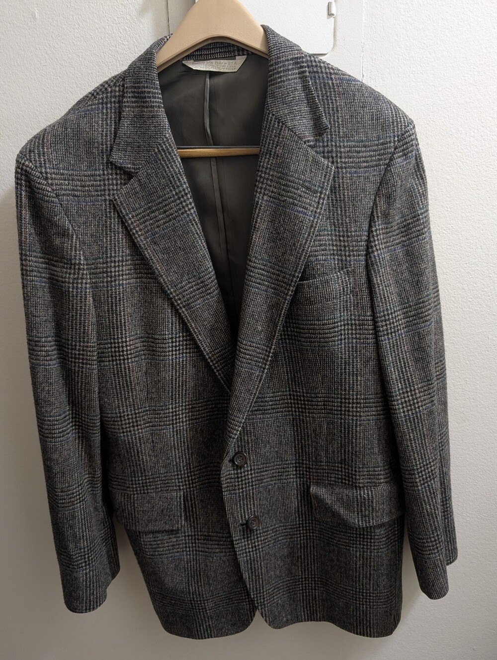 Men's Tailor Made  Plaid Wool Blazer - Classic Tailored Jacket Mens Size 42